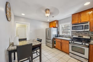 N Oak Park Ave-S1904-008.jpg