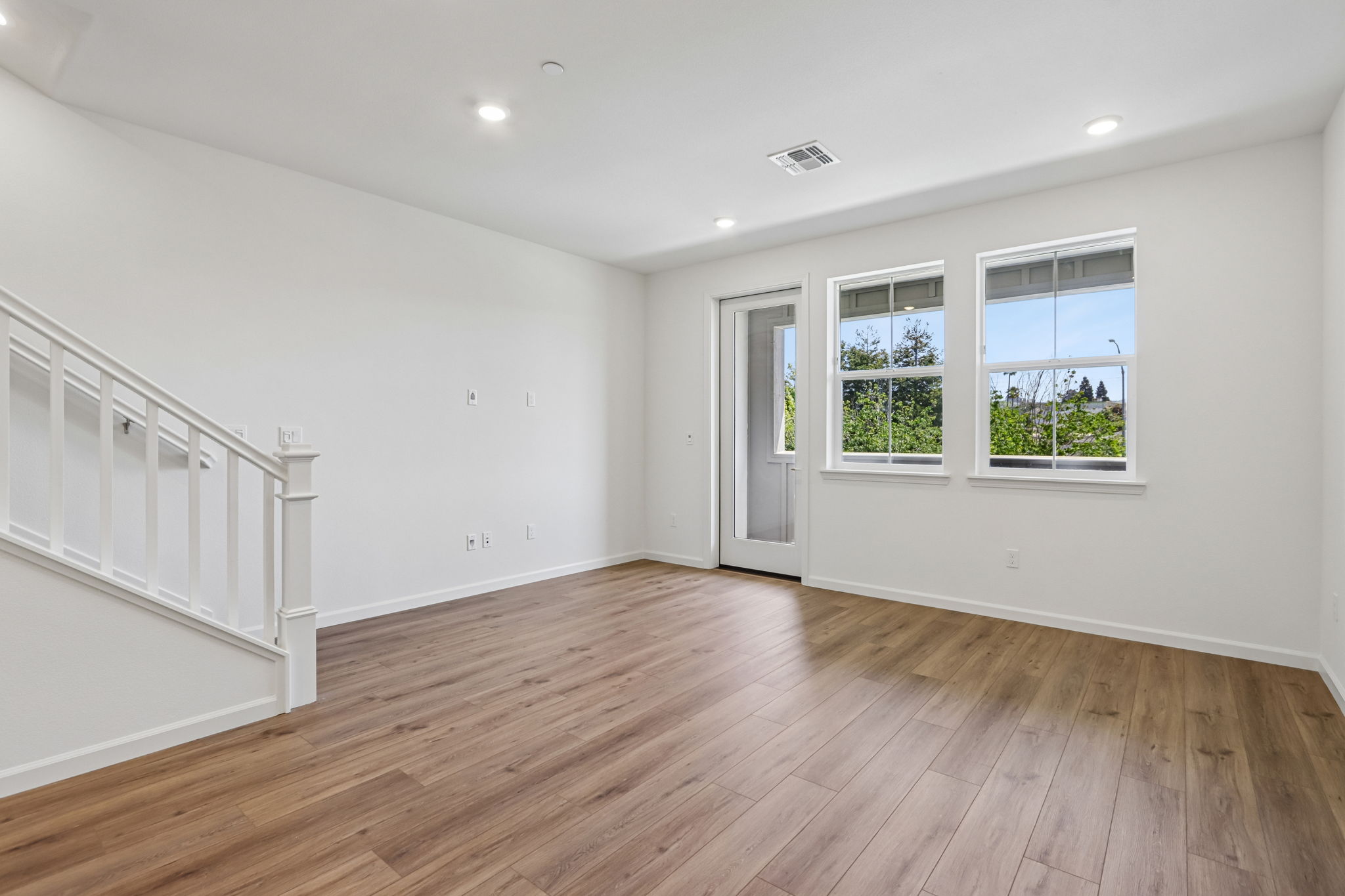 3832 Norbridge Ave Castro Valley-S1205-007