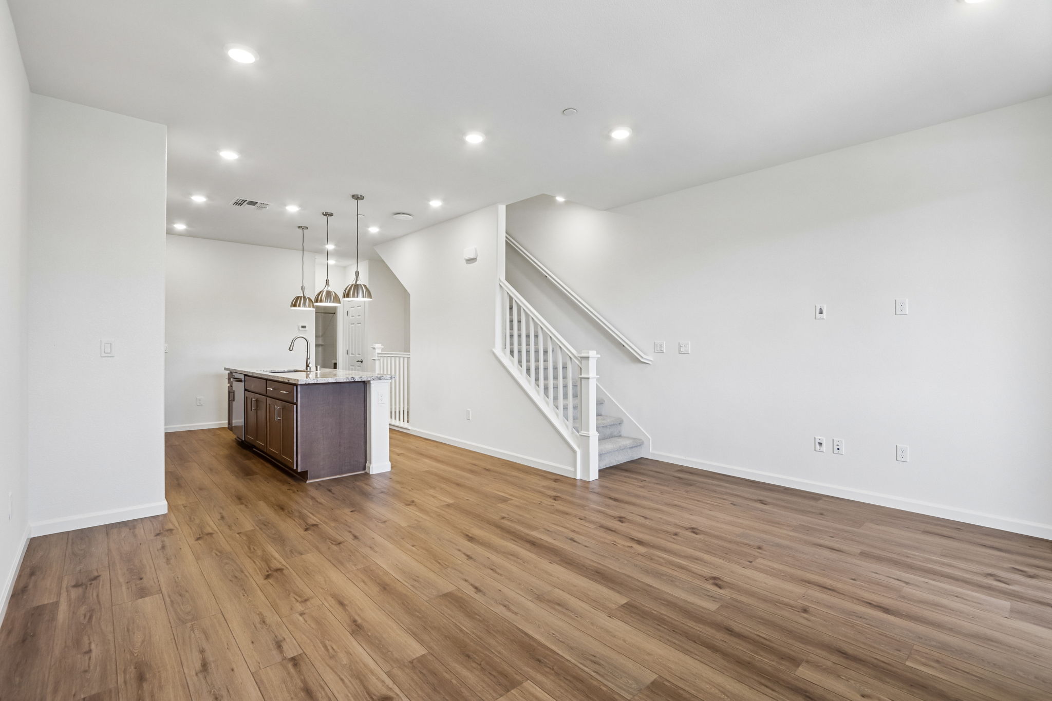 3832 Norbridge Ave Castro Valley-S1205-008