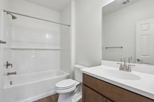 3832 Norbridge Ave Castro Valley-S1205-014