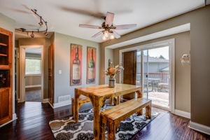 Kitchen/Eating Area