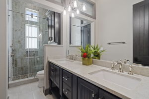 Full bath w/ bedroom access as well as additional main living guests.