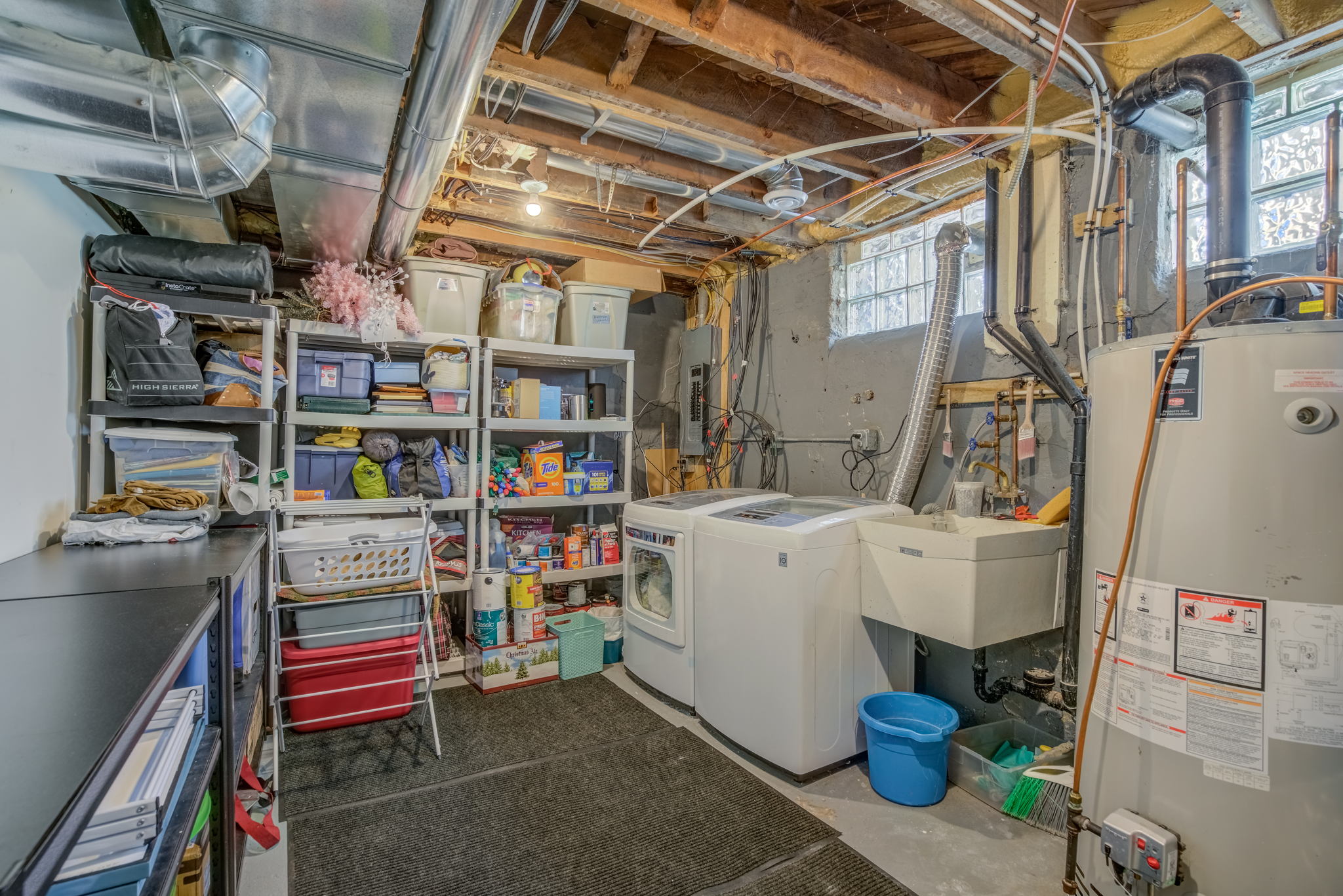 23 Laundry Room