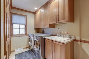 W Puetz Rd-055