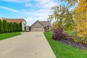 W Puetz Rd-001