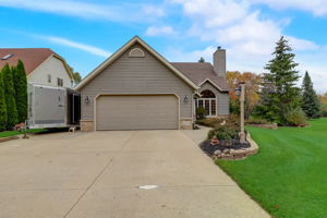 W Puetz Rd-002