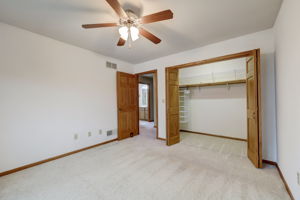 W Puetz Rd-038