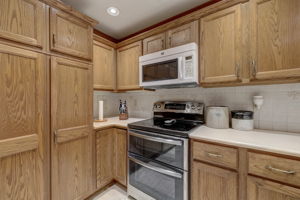 W Puetz Rd-021