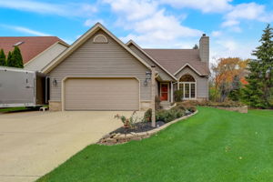 W Puetz Rd-003