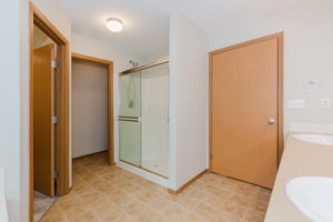  Photo 35
