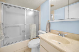 Bathroom10