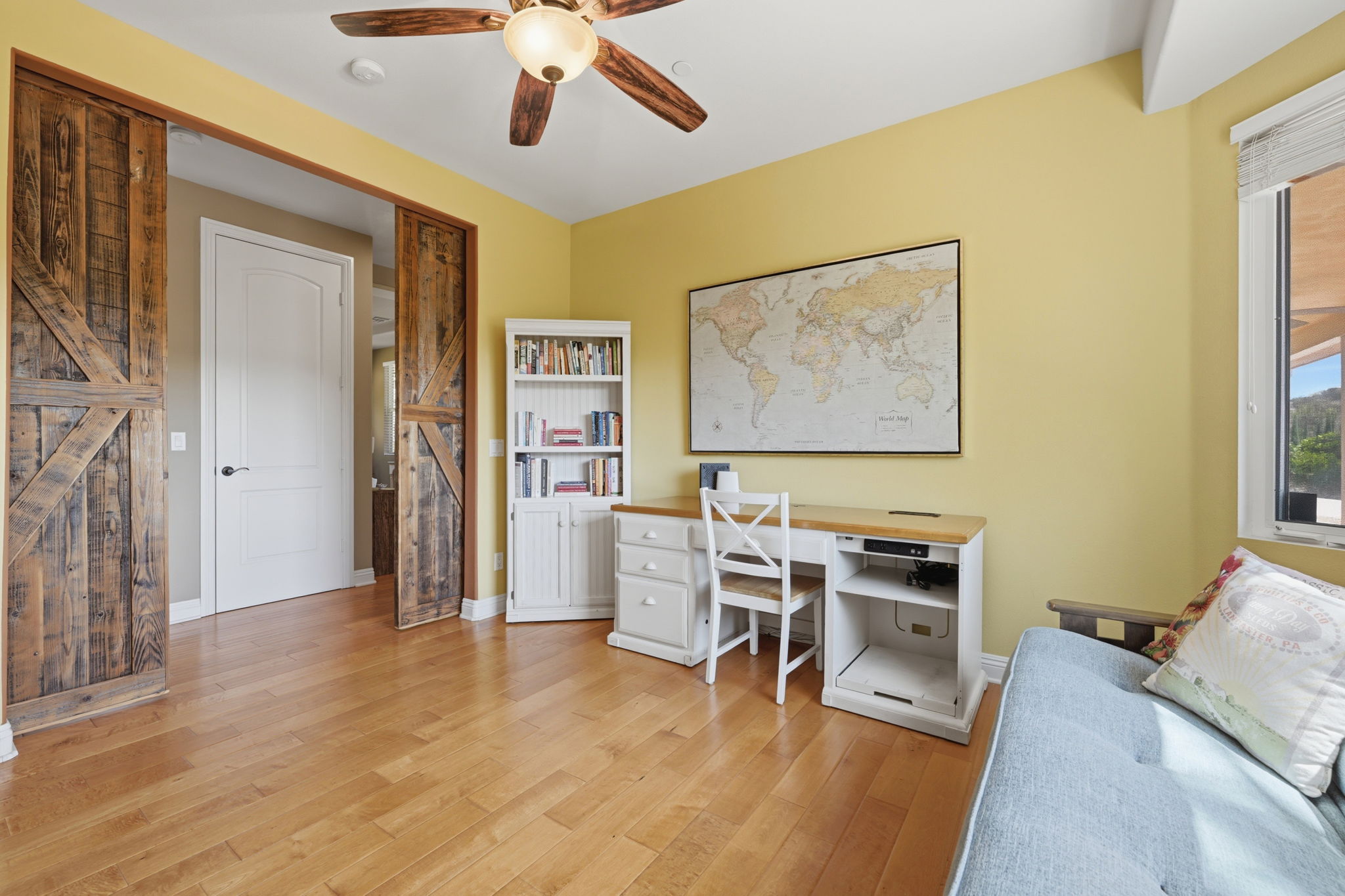  Photo 17