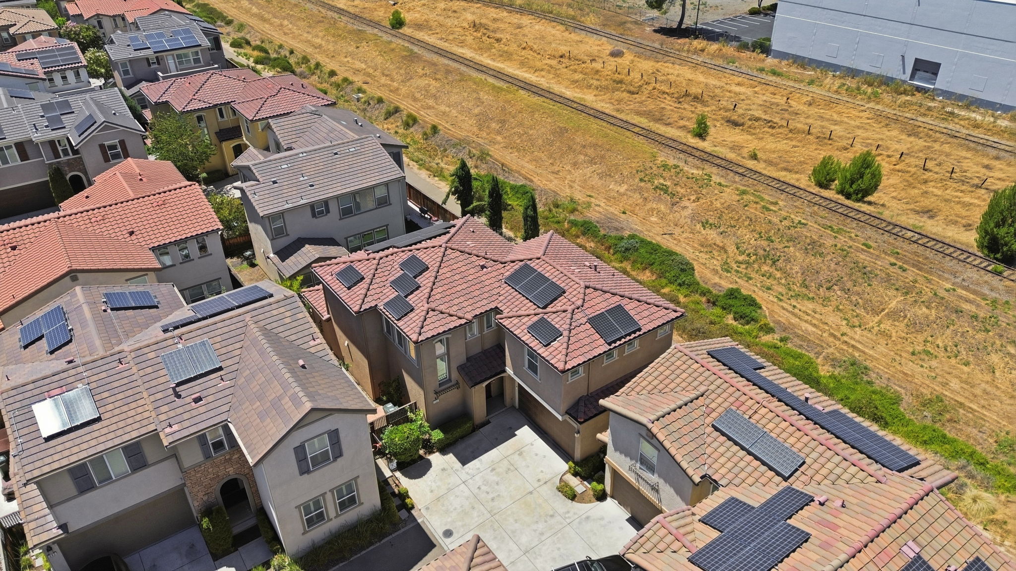 003_F8_AERIAL_384 Misty Cir
