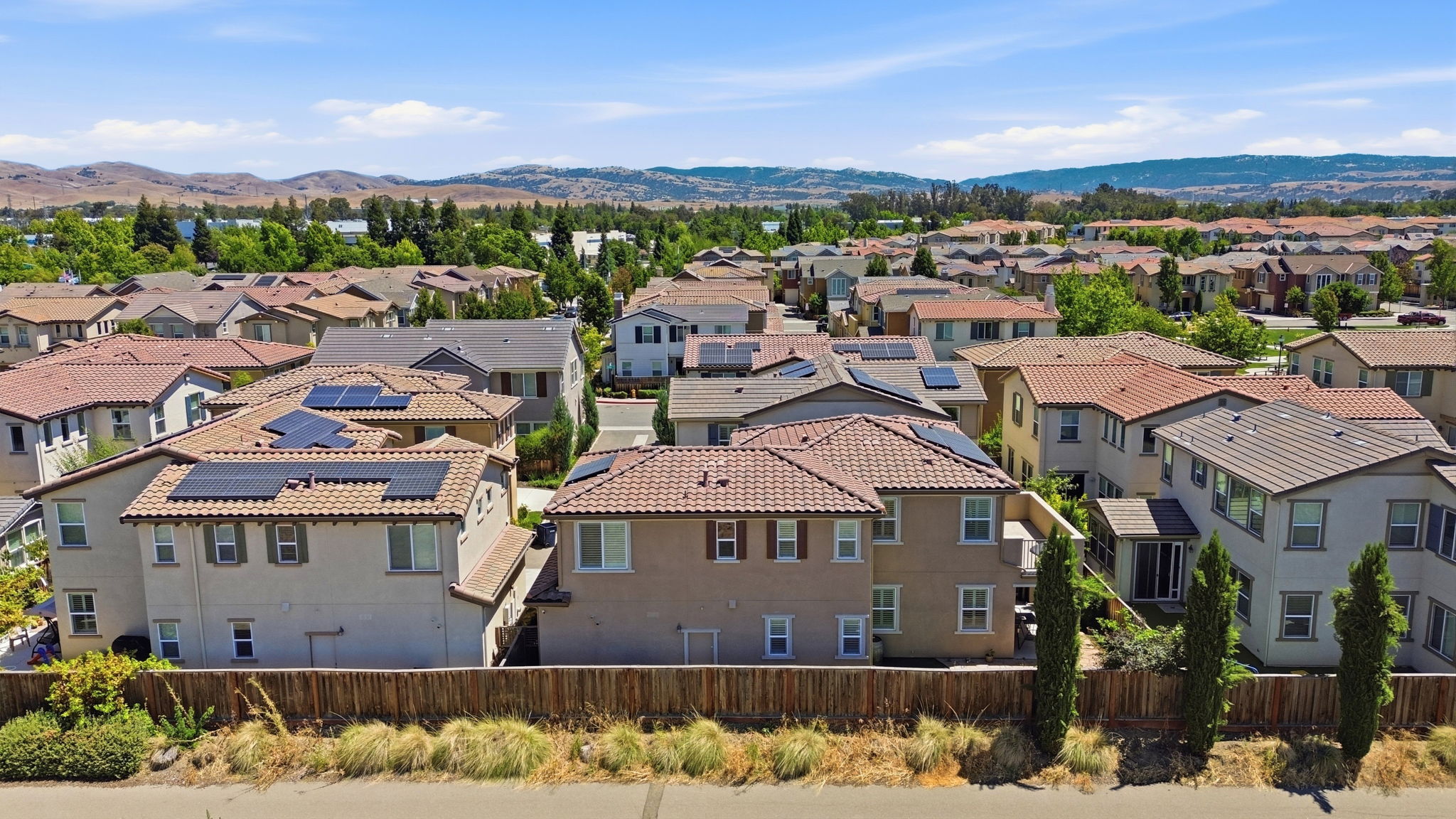 016_F8_AERIAL_384 Misty Cir