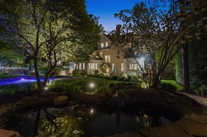 Resort vibes. Iconic design. 1 block to town. 15 miles to NYC. Pool, spa, fish pond, waterfall, lovely lawn, perennial plantings and memory making back patio!