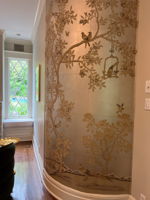 Gracie wallpaper doesn’t just decorate a room—it tells a story. Brushstroke by brushstroke, it wraps the walls of 384 Upper Mountain in art, history, and quiet luxury.