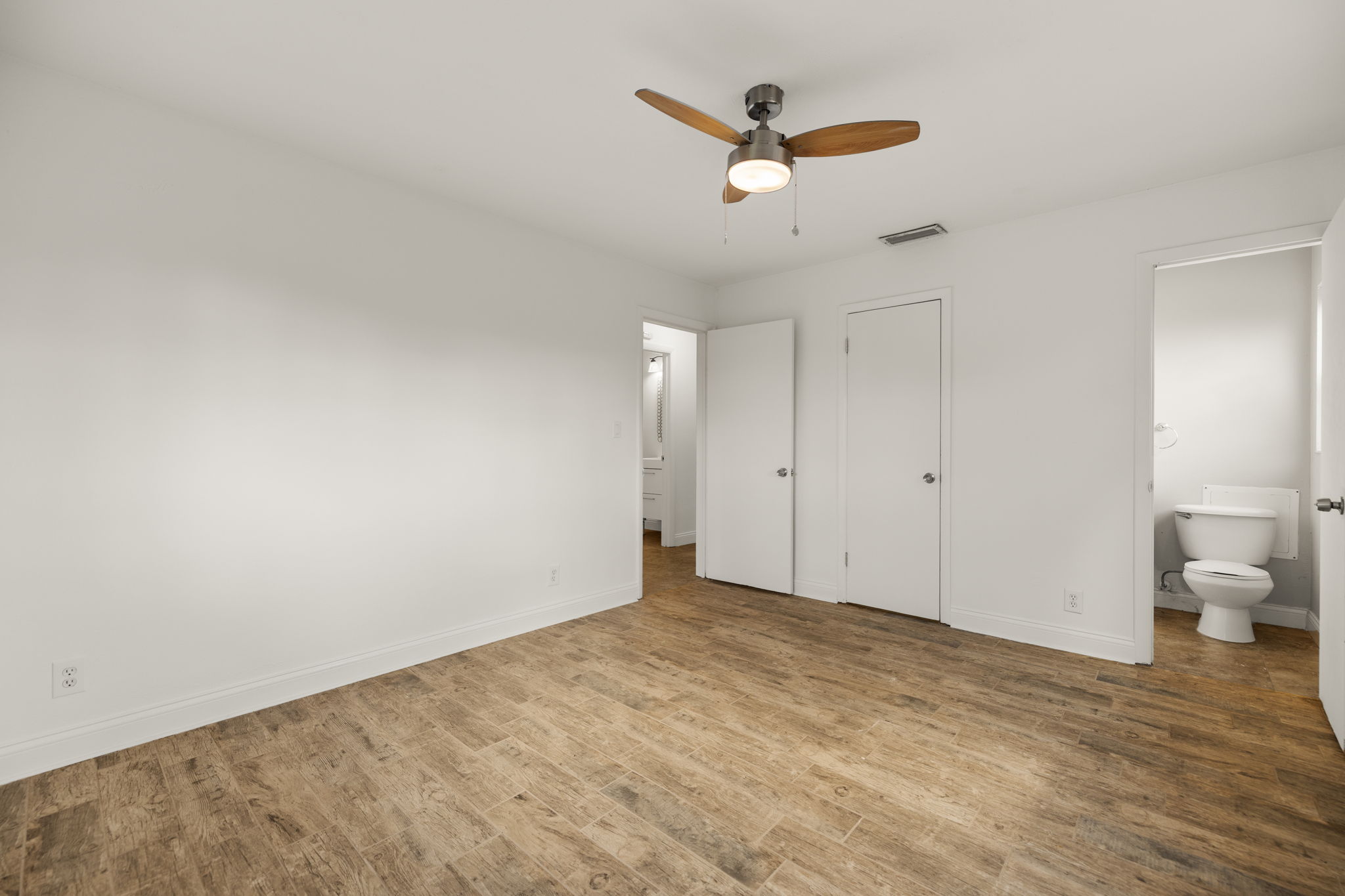 Guest Bedroom 3 of 3