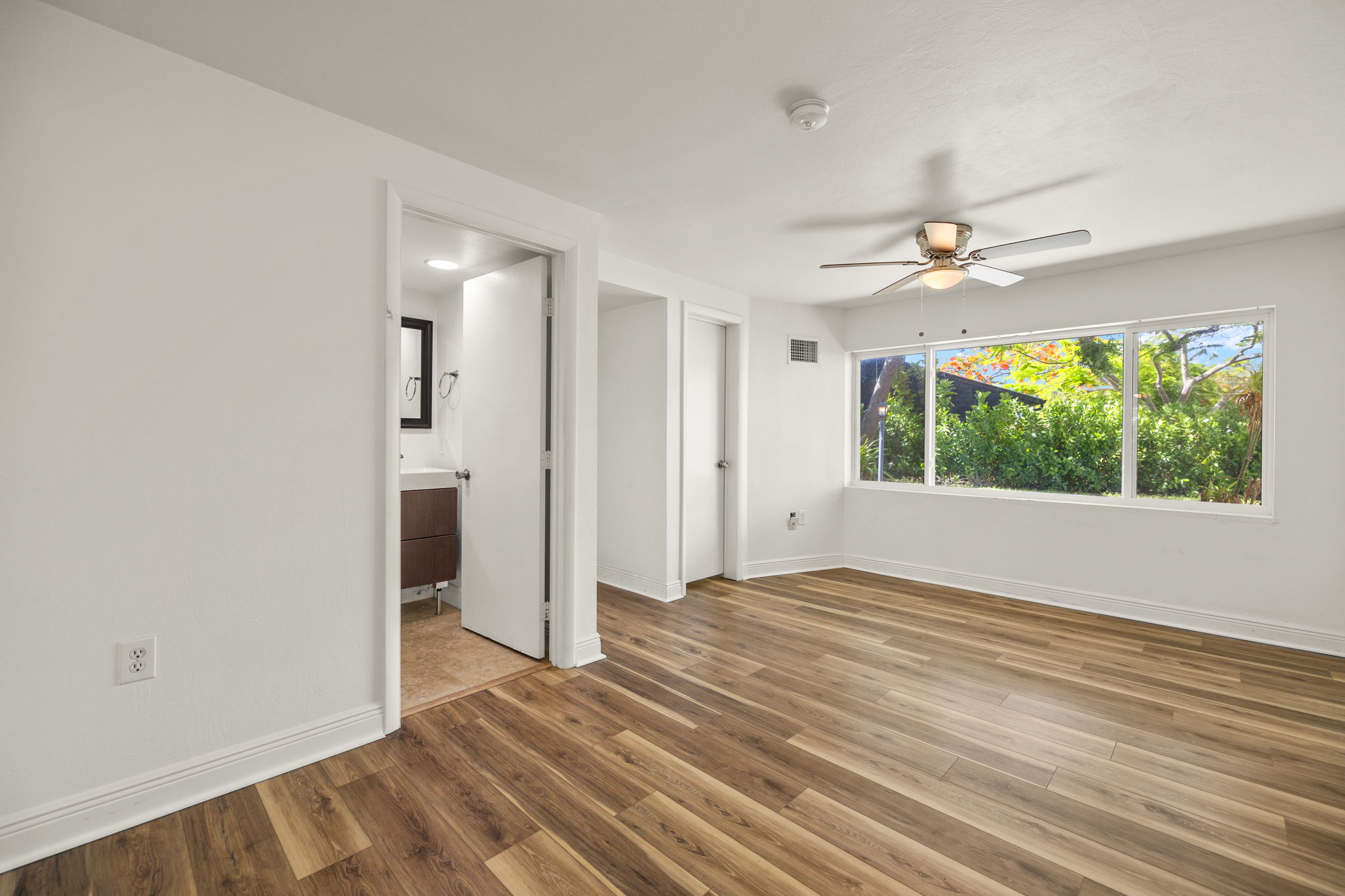 Primary Bedroom 3 of 4