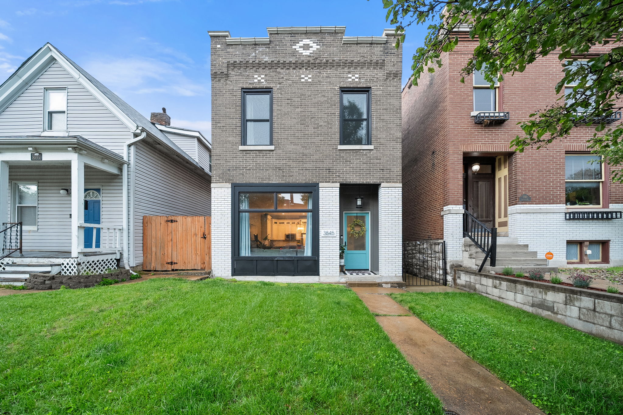 3845 Fairview Ave, St. Louis, MO 63116 | Front Door Media