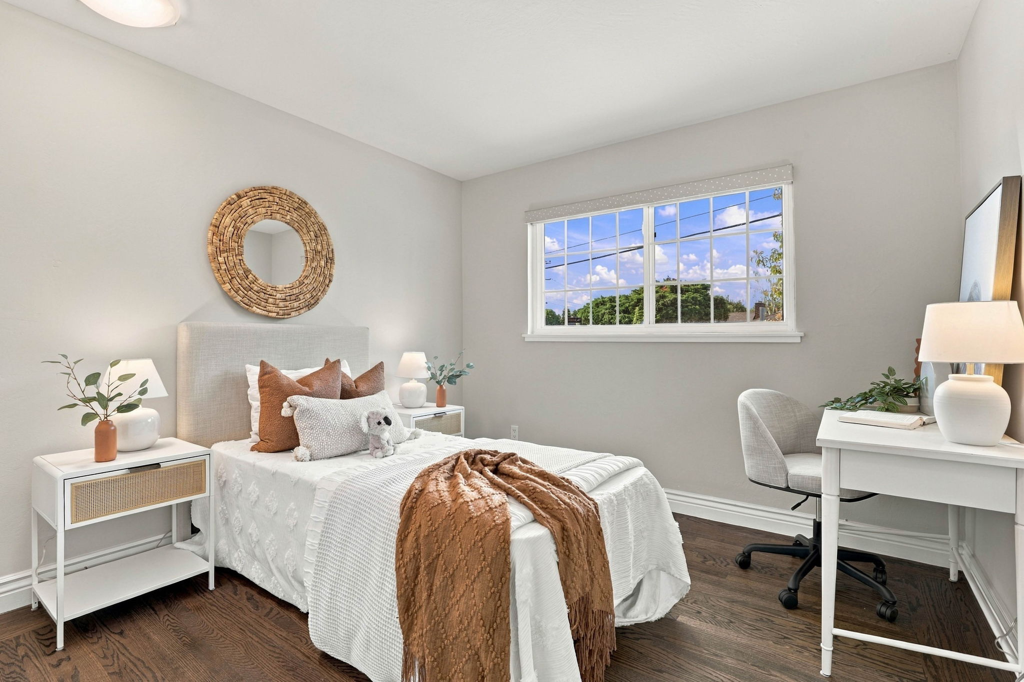 019_F8_38454 Glenview Dr
