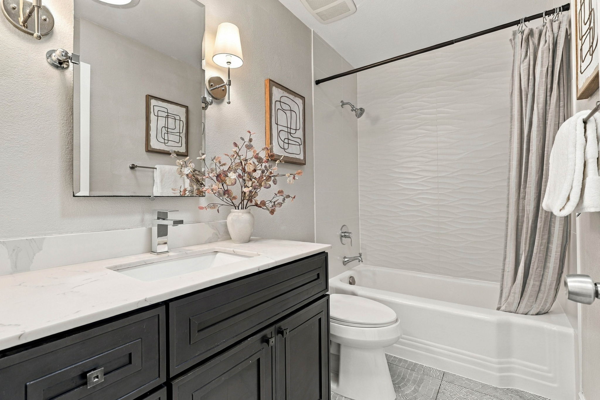 032_F8_38454 Glenview Dr