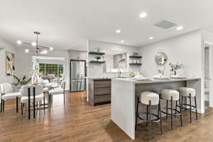 015_F8_38454 Glenview Dr