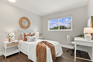 019_F8_38454 Glenview Dr