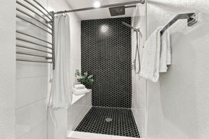 030_F8_38454 Glenview Dr