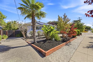 043_F8_38454 Glenview Dr
