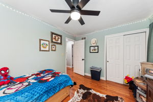  Photo 40