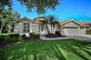 Front Exterior8