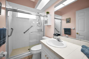 Bathroom2