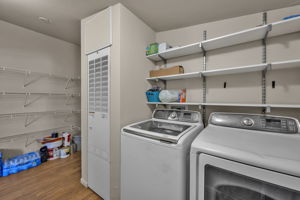  Photo 48