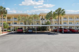 13th Ave N 210-L1704-001.jpg