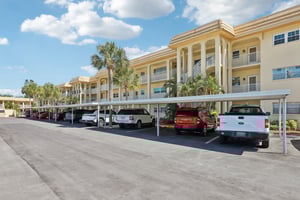 13th Ave N 210-L1704-004.jpg