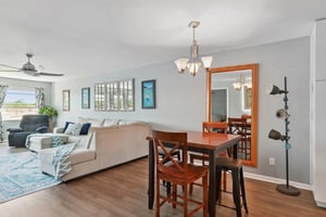 13th Ave N 210-L1704-024.jpg