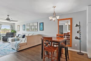 13th Ave N 210-L1704-026.jpg