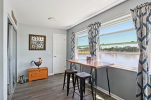 13th Ave N 210-L1704-029.jpg