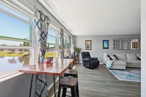 13th Ave N 210-L1704-032.jpg