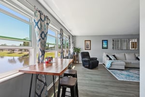 13th Ave N 210-L1704-033.jpg