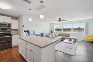 3850 13th Ave N APT 212-L1604-019.jpg