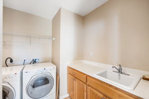 2023-08-26 - 3850 Collins St West Sacramento CA 32