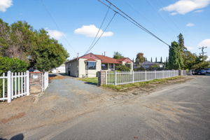  Photo 44