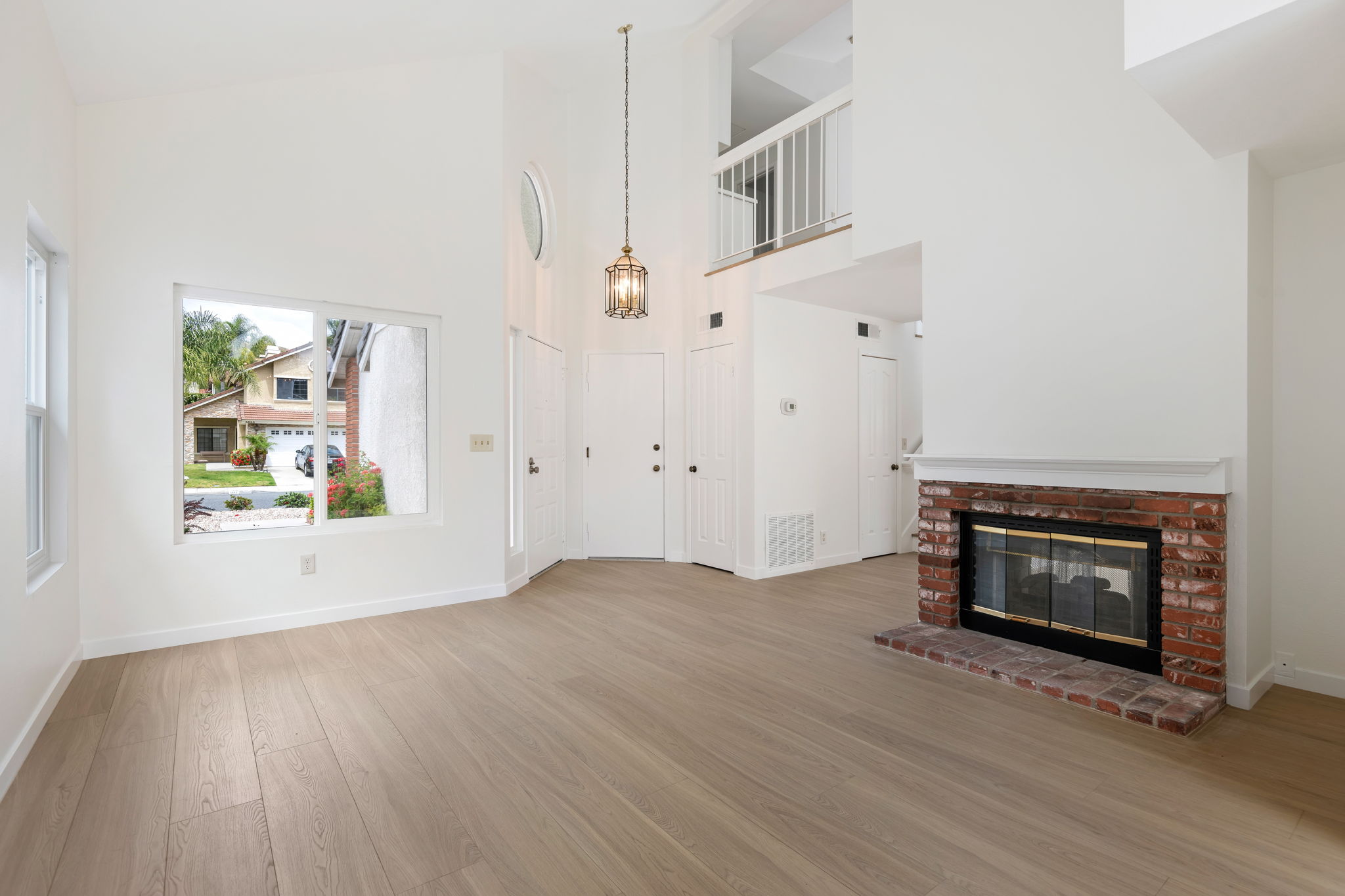 04-Living Room