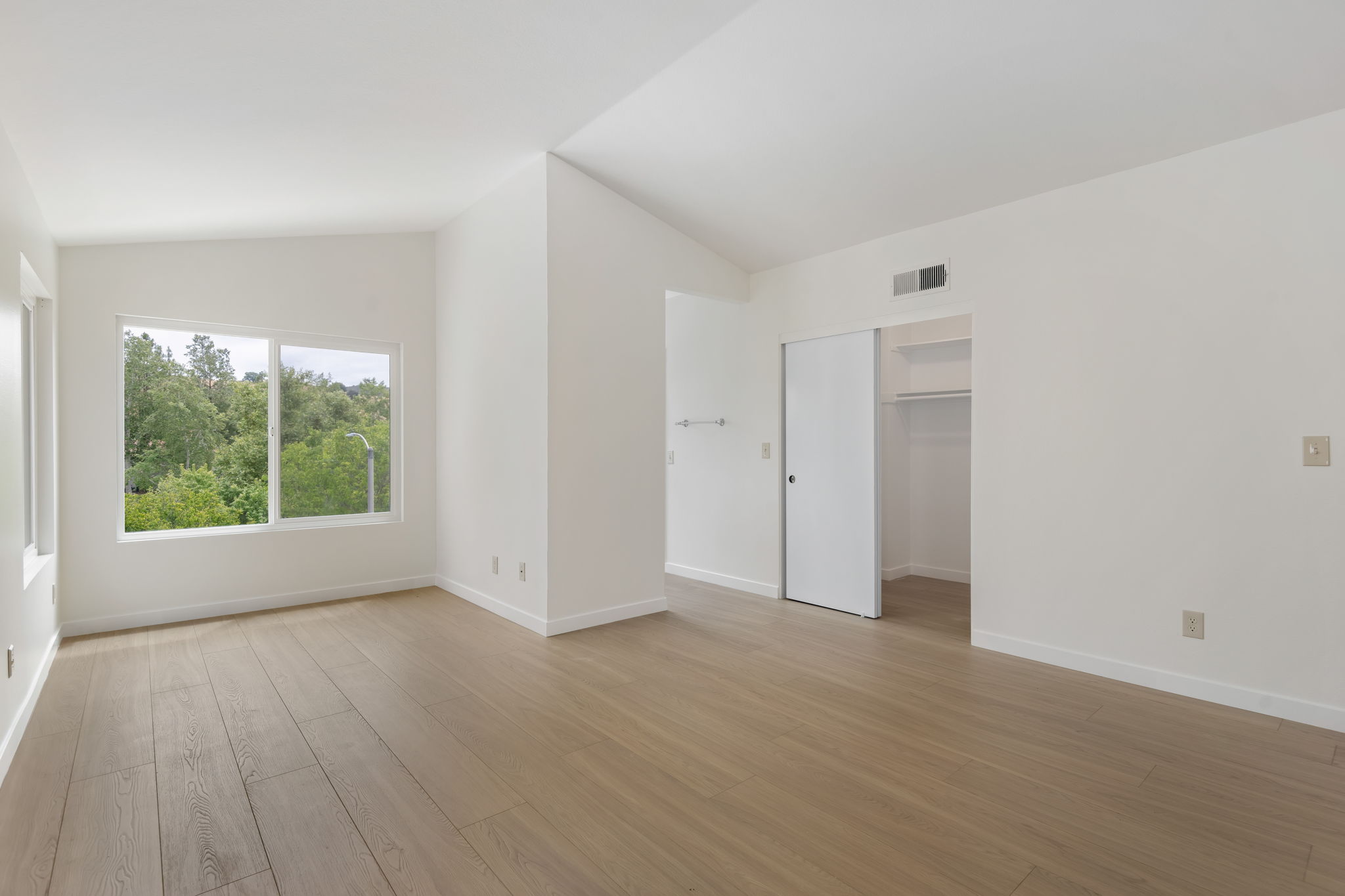 25-Primary Bedroom