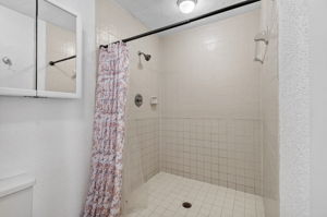  Photo 34