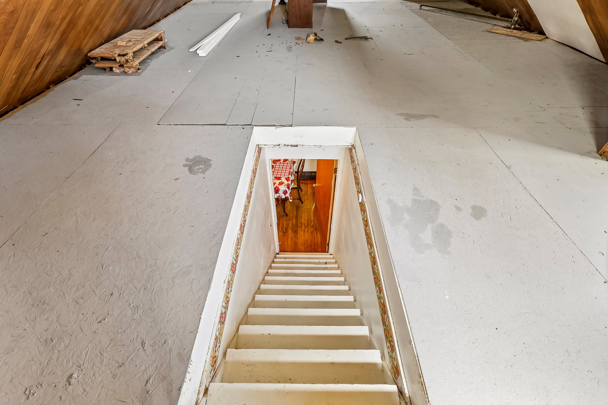 N Broadway-S2304-024.jpg