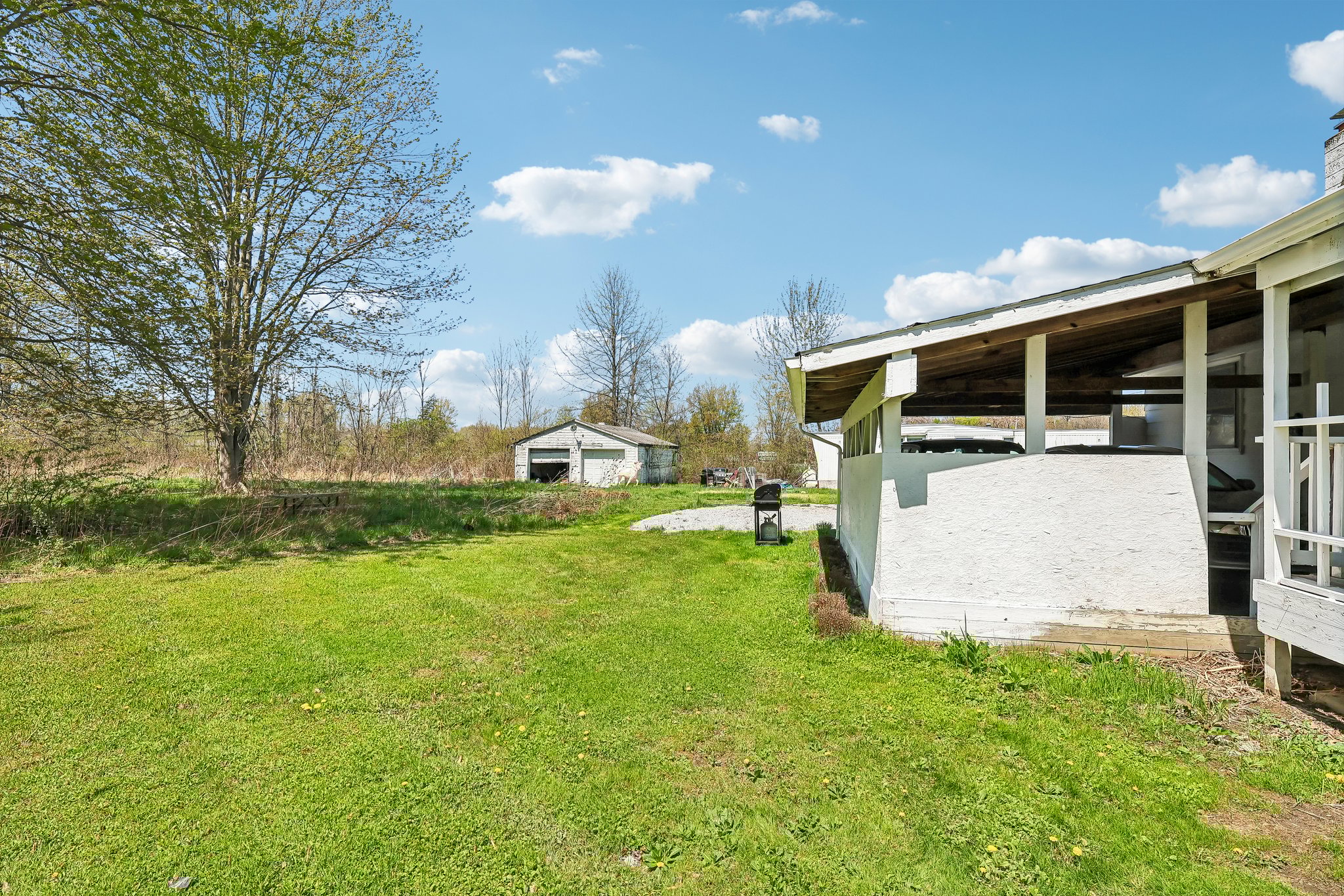 N Broadway-S2304-035.jpg