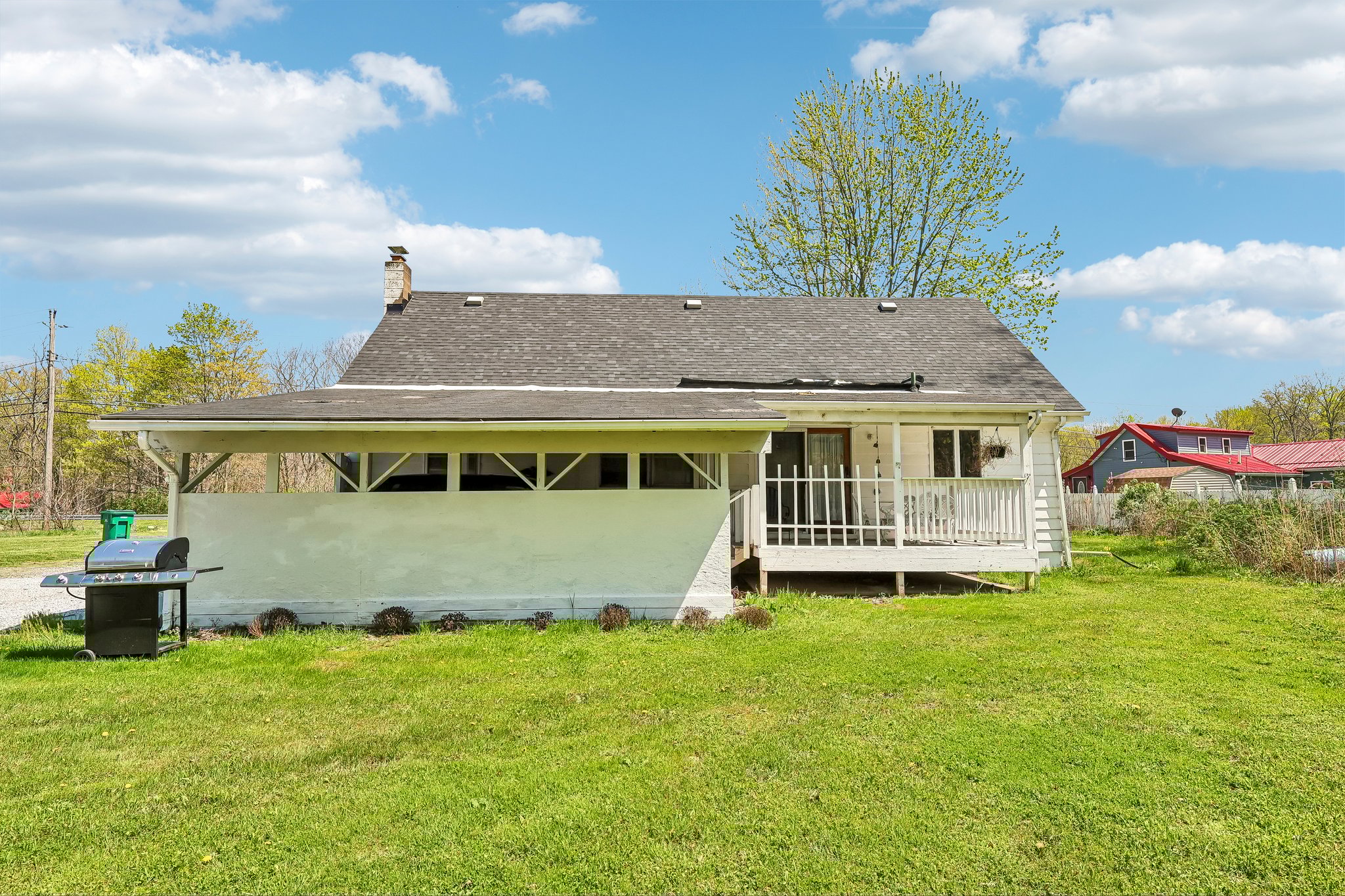 N Broadway-S2304-036.jpg