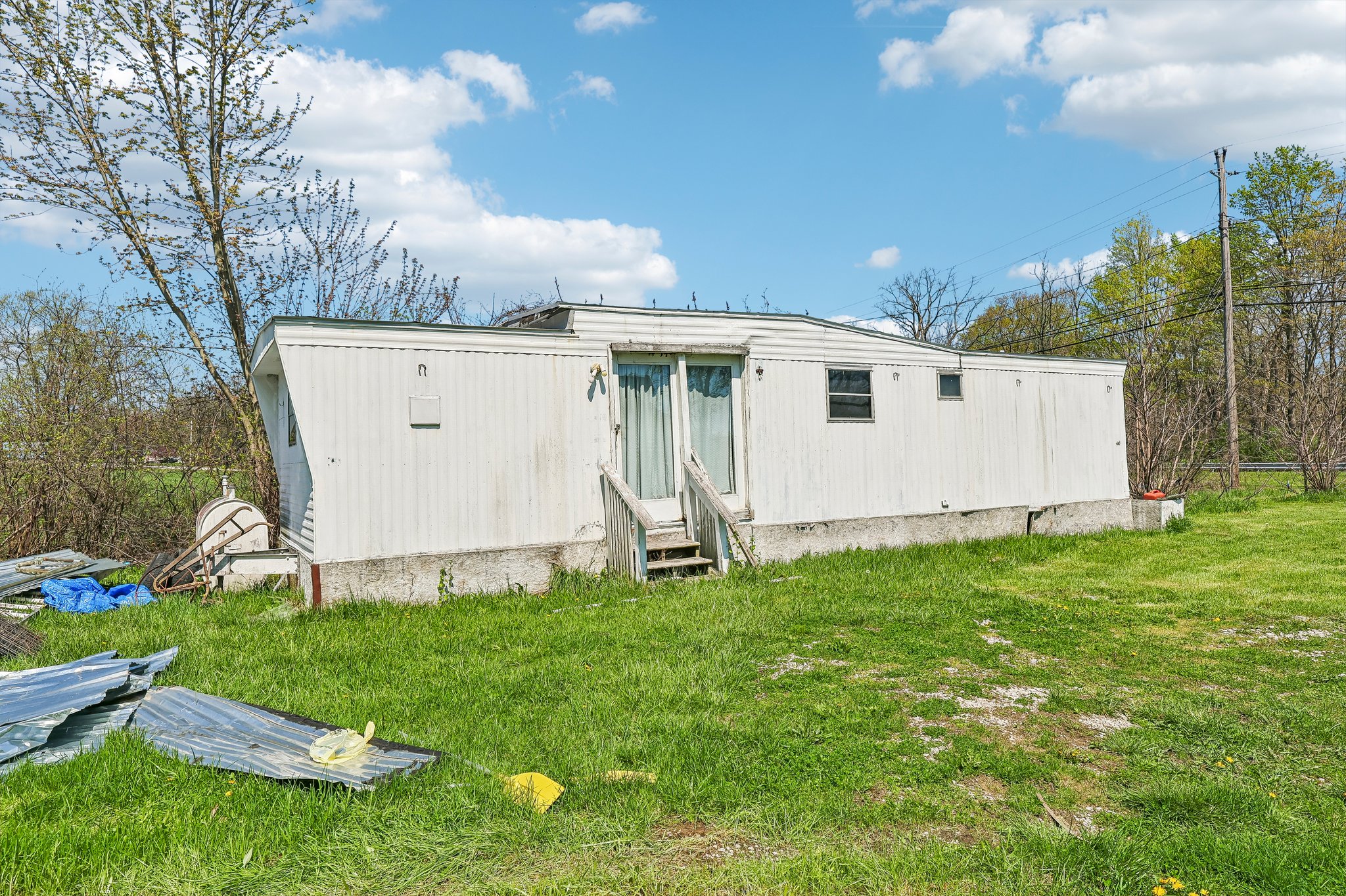 N Broadway-S2304-038.jpg